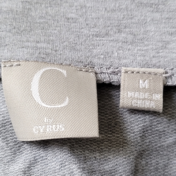 NWT Bodycon Jersey Material Midi Skirt with Embossed White Lace Print - Picture 4 of 5